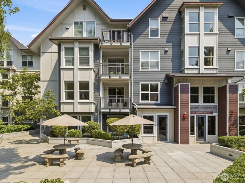 55 Williams Avenue S 201, Renton WA 98057
