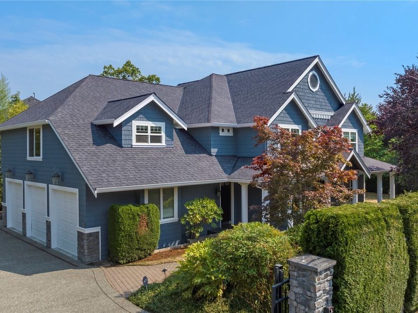 1308 100th Avenue NE, Bellevue WA 98004