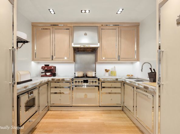 260 Park Avenue S 9I, New York NY 10010