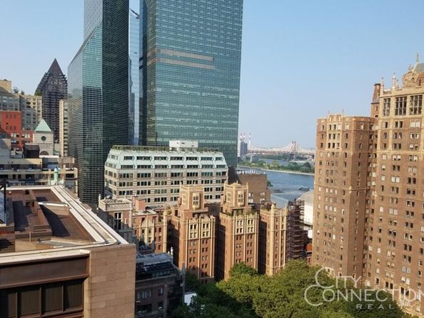 320 East 42nd Street 2004, New York NY 10017