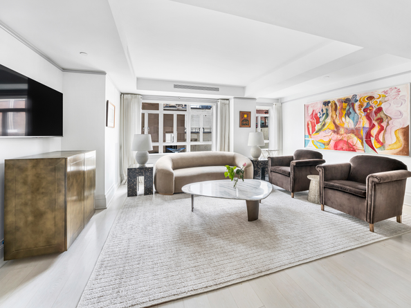 21 East 61st Street 6A, New York NY 10065