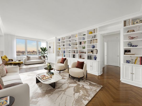 80 Riverside Boulevard 15B, New York NY 10069