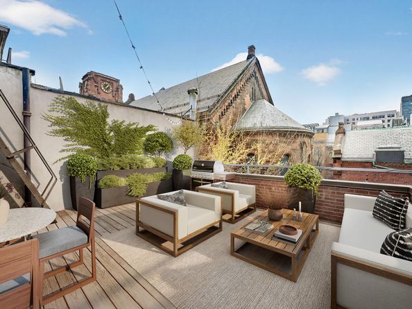 214 East 17th Street, New York NY 10003