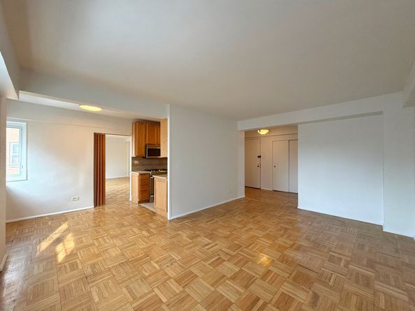 175 Adams Street 9DE, Brooklyn NY 11201