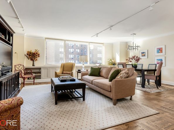 501 East 79th Street 10C, New York NY 10075