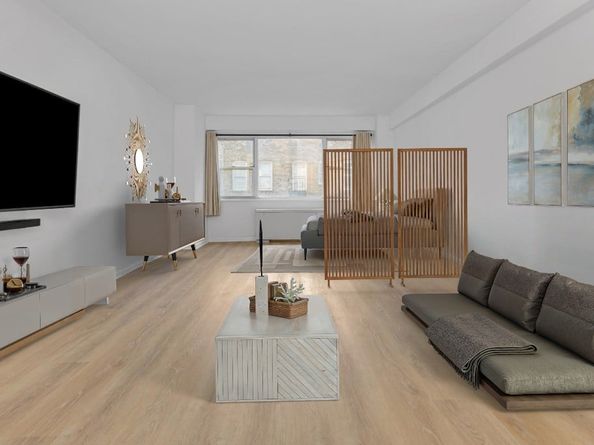 321 East 48th Street 7B, New York NY 10017