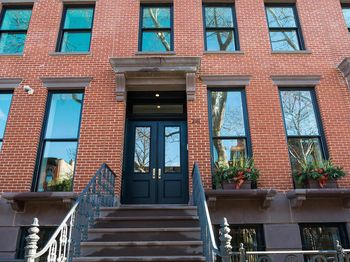 225 Carlton Avenue