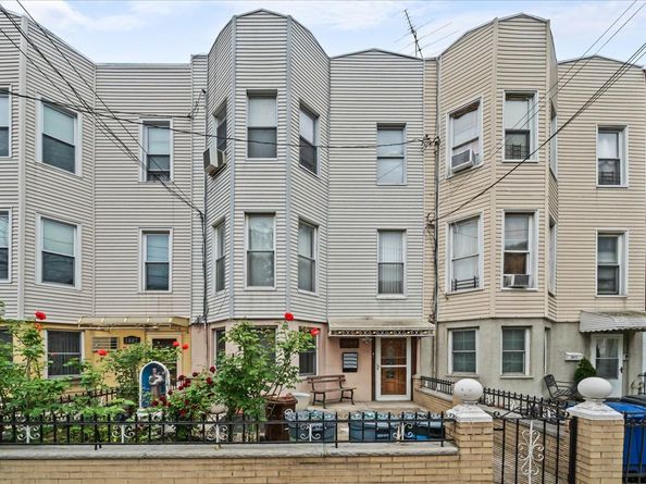 3809 12th Avenue, Brooklyn NY 11218