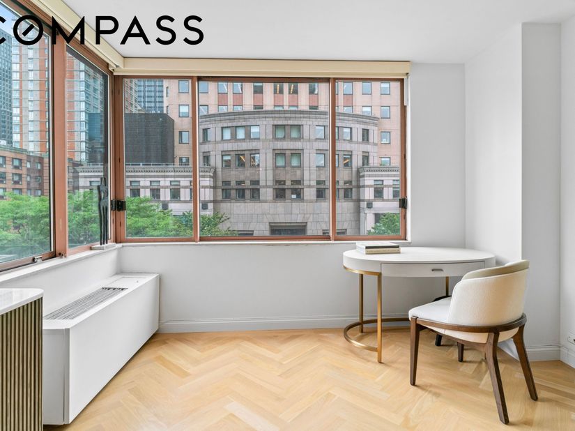 350 West 50th Street 5N, New York NY 10019