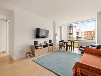 425 East 13th Street