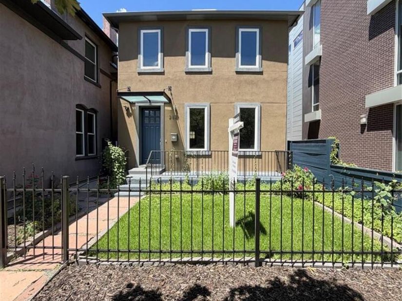 2521 Lawrence Street, Denver CO 80205