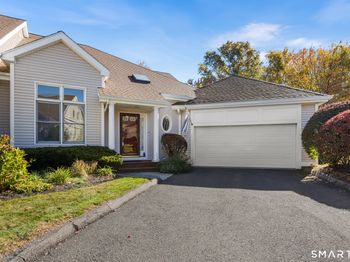 73 Summerfield Gardens
