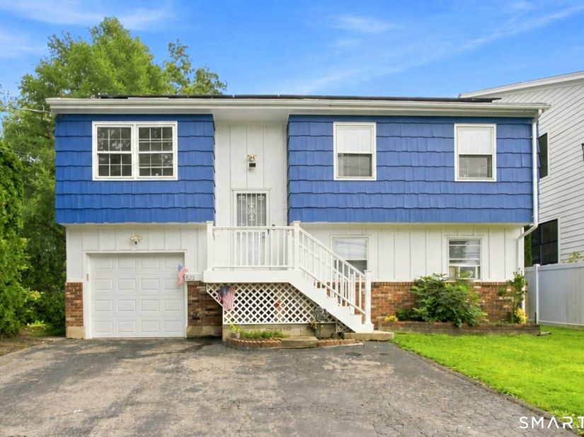 523 Newfield Avenue, Stamford CT 06905