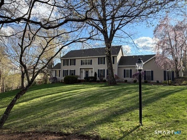 32 Sail Harbour Drive, New Fairfield CT 06812