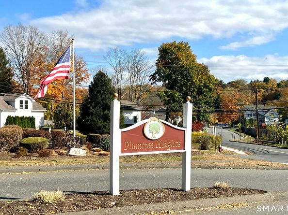 32 Deer Run 32, Bethel CT 06801