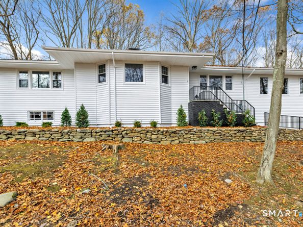 93 Tersana Drive, Easton CT 06612