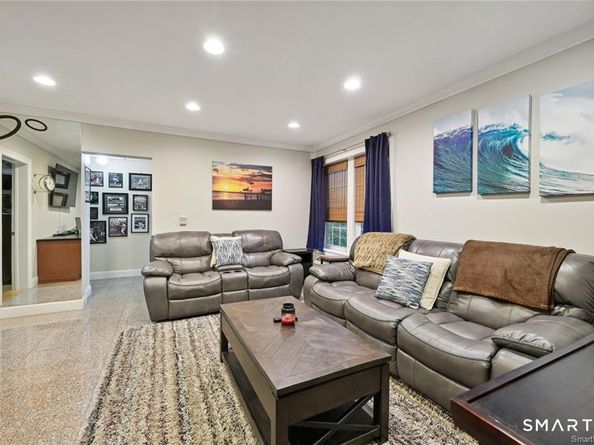 833 Summer Street 2E, Stamford CT 06901
