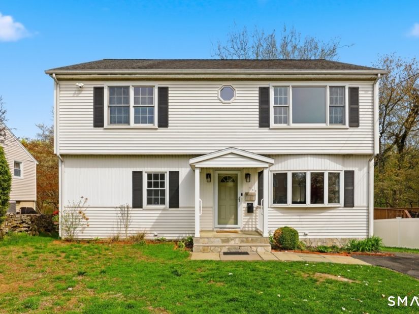 103 Ledge Lane, Stamford CT 06905