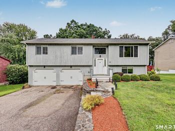 35 Bruce Drive