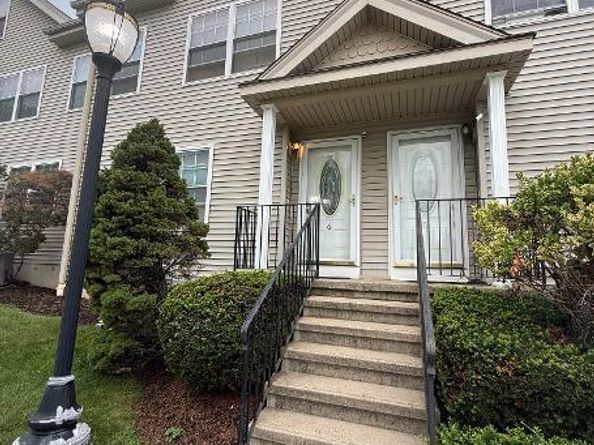 40 Division Street 6, Danbury CT 06810