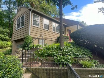 104 1/2 Ledgebrook Drive
