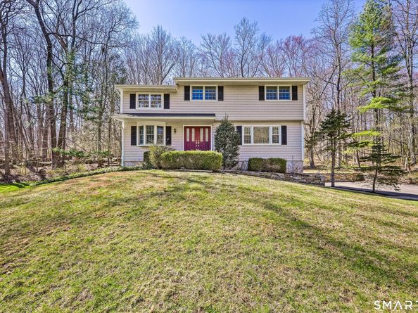 145 Wilton Road E, Ridgefield CT 06877