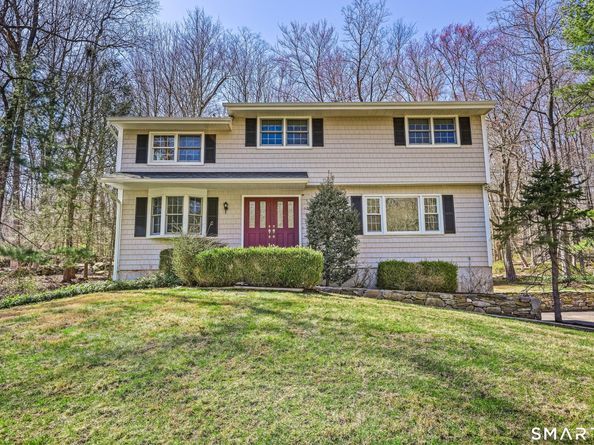 145 Wilton Road E, Ridgefield CT 06877