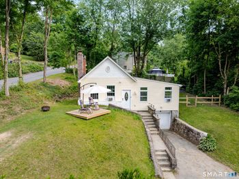 19 Calverton Drive