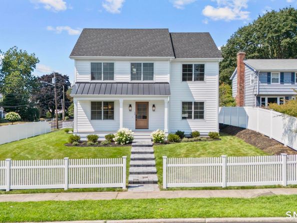 15 Barton Road, Fairfield CT 06824