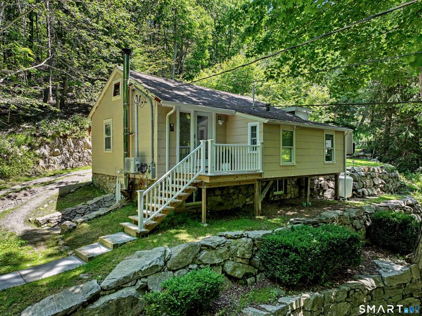 457 Newtown Turnpike, Weston CT 06883