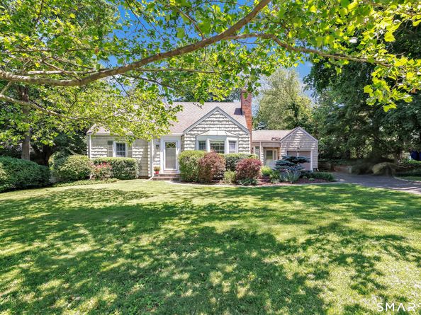 42 Bayberry Road, Fairfield CT 06825