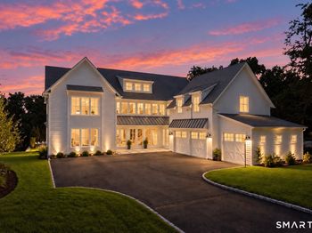 13 Edgemarth Hill Road