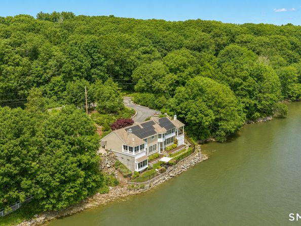 500 River Road, Stratford CT 06614