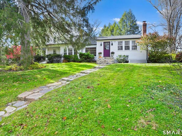 Undisclosed Address #24138909, Redding CT 06896