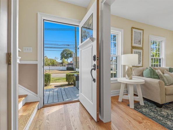 217 Huntington Road, Stratford CT 06614