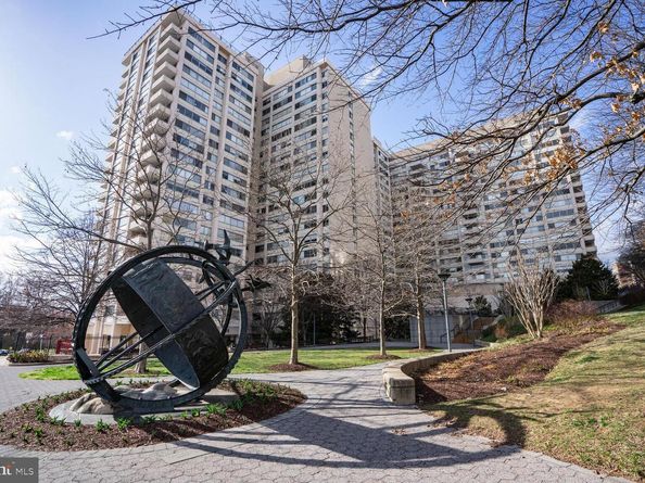 5500 Friendship Boulevard 2117N, Chevy Chase MD 20815