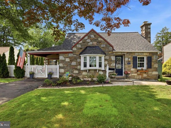 207 Bensal Road, Hatboro PA 19040