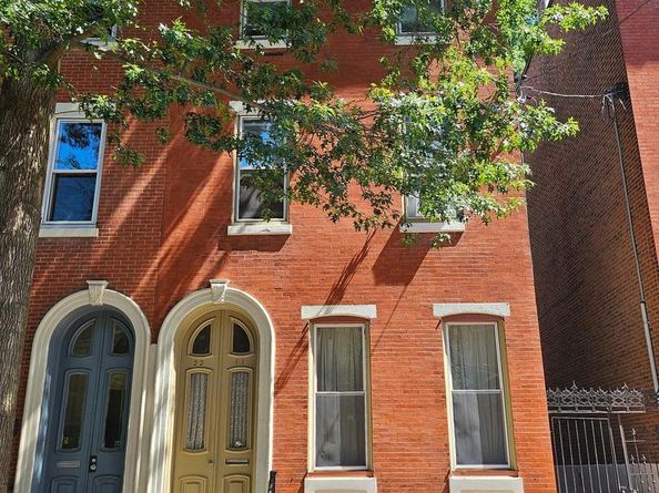 2211 Mount Vernon Street, Philadelphia PA 19130