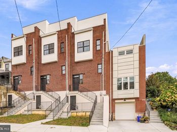 305 Fountain Street