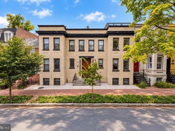 1318 35TH Street NW