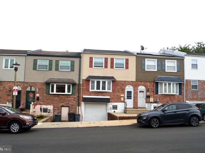 10773 Helmer Drive, Philadelphia PA 19154