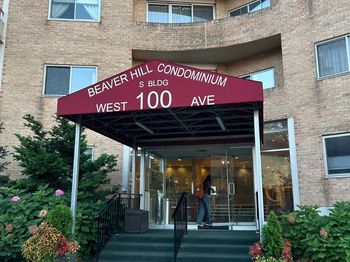 100 West Avenue