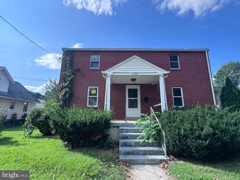 1101 Chestnut Street, Collingdale PA 19023