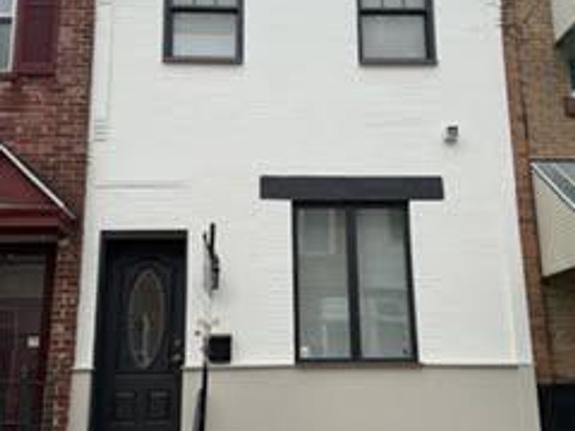 2132 S Chadwick Street, Philadelphia PA 19145