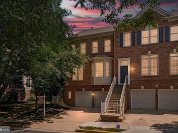 9546 Lagersfield Circle
