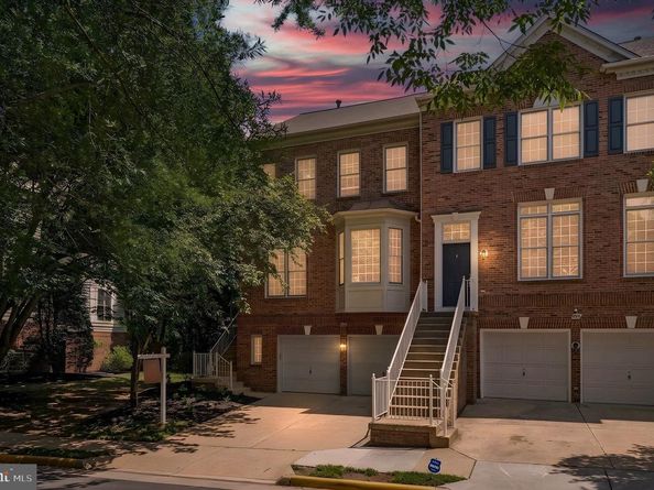 9546 Lagersfield Circle, Vienna VA 22181