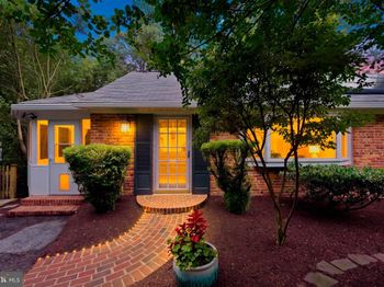 406 Hanson Lane
