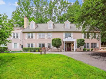 9201 Laurel Oak Drive