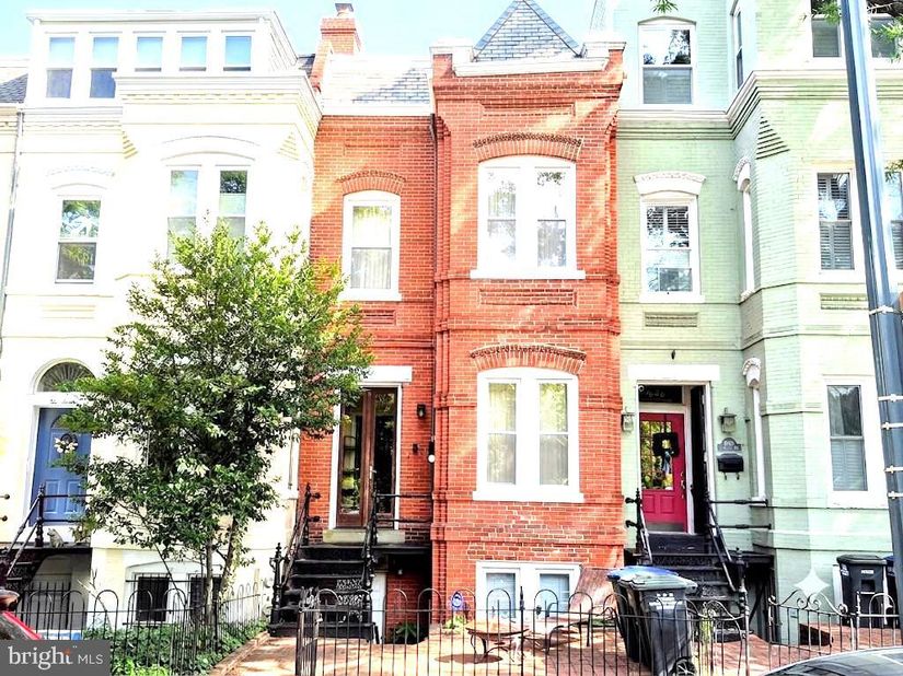 1018 F Street NE, Washington DC 20002