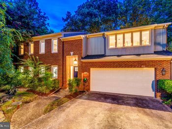 1709 Maple Hill Place